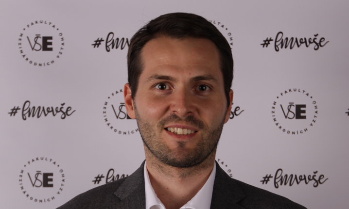 Závislost na Rusku všem vyhovovala, řešíme ji pozdě. Pro Trumpa by byla válka dilema, říká Antal