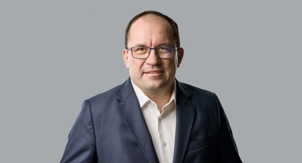 Ministerstvo zemědělství chce po Agrofertu vrátit dotace. Babiš obviňuje Výborného z&nbsp;kampaně