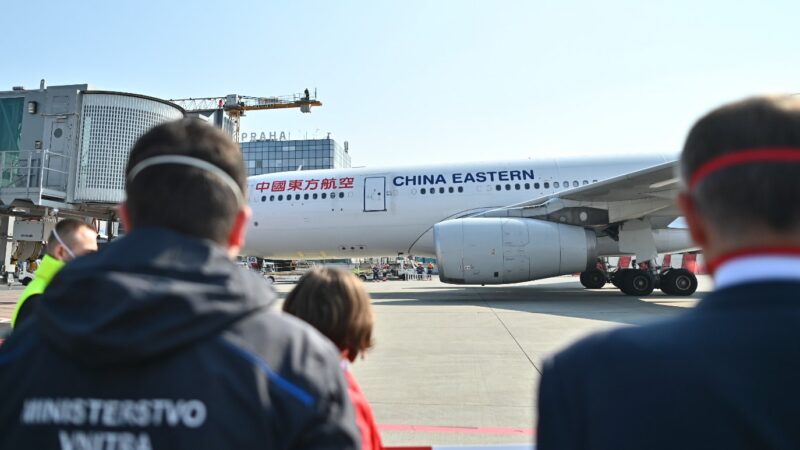 My Číně zadarmo, ona nám za miliardy. Je to jen obchod a&nbsp;propaganda, varují odborníci