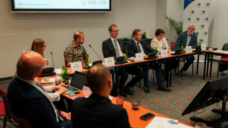 Česko má v&nbsp;teplárenství 20letý dluh. Jeho dekarbonizace je ambiciózní, ale splnitelná, tvrdí experti