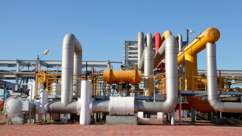 Česko má alternativu, pokud přes Ukrajinu nepoteče plyn, vzkazuje Síkela do Bruselu