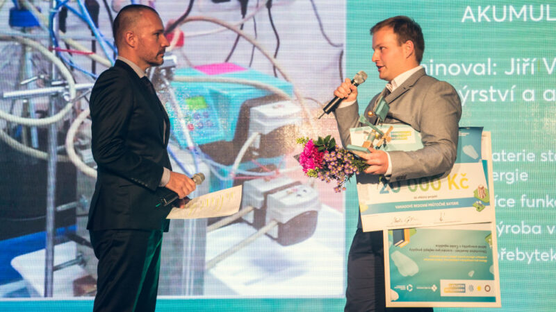 Tým českých vědců chce v&nbsp;evropské energetice prorazit s&nbsp;bateriemi, které nabízejí flexibilitu