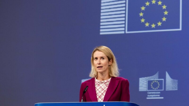 Evropská komise navrhla zavést cla na izraelské zboží a&nbsp;sankce na extremisty