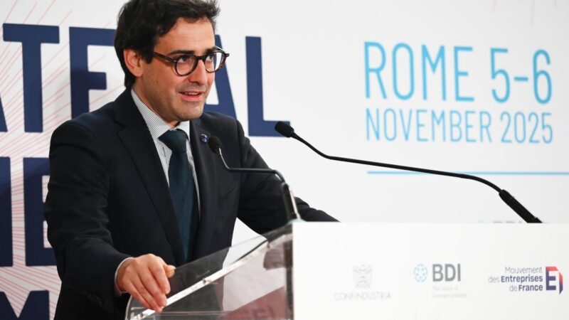 EU zvažuje ústup od zákazu spalovacích aut v&nbsp;roce 2035, potvrdil eurokomisař