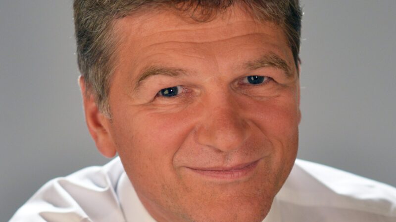 Transformace je rychlá, ale nesmí rozvrátit společnost, říká ředitel Dröll z&nbsp;Evropské komise