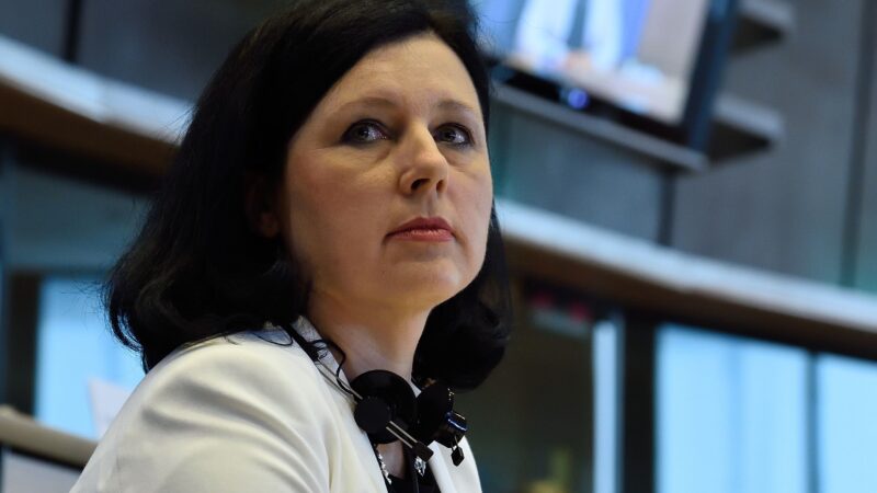 Evropský veřejný žalobce může být schválen do prosince, říká Jourová