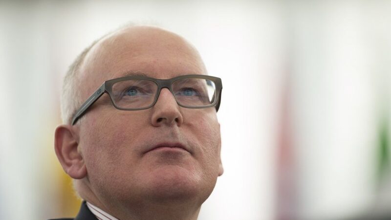 Brusel zkoumá, které pravomoci by mohl předat členským zemím