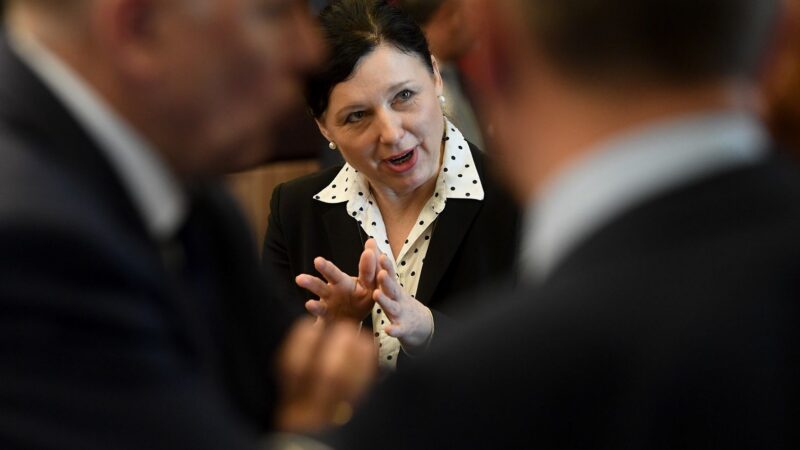 Komisařka Jourová k&nbsp;Dieselgate: Odškodnění by bylo pro VW likvidační, lepší by byl nefinanční bonus