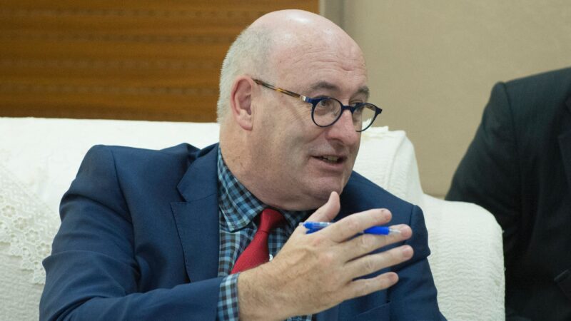 Čeští zemědělci by se měli naučit plodiny i&nbsp;zpracovávat, říká eurokomisař Hogan