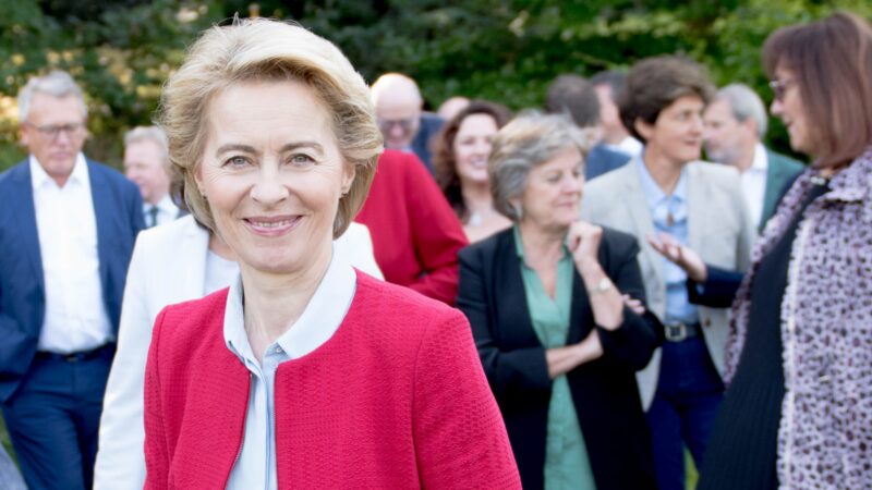 Sledujeme živě: Grilování Evropské komise pod vedením Ursuly von der Leyenové