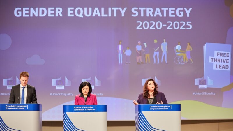Evropa je na své cestě k&nbsp;genderové rovnováze příliš pomalá. Komise ji chce popohnat