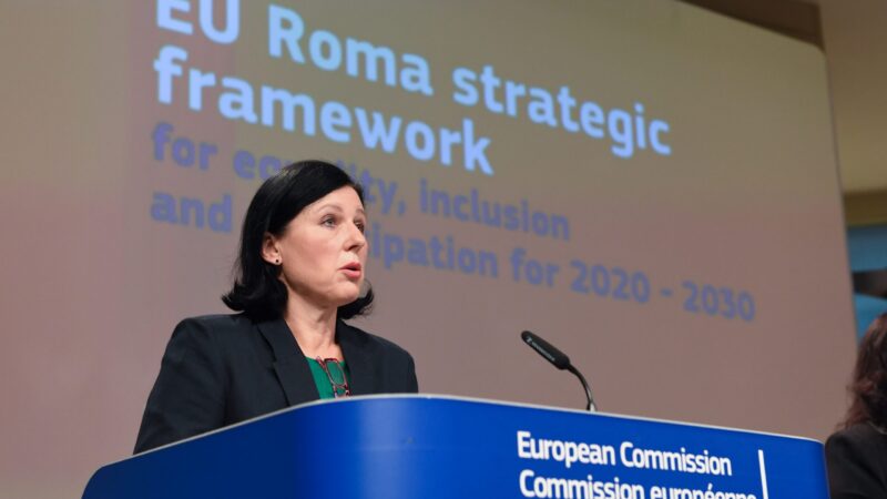 EK chce zlepšit situaci Romů v&nbsp;Evropě, zaměří se na boj proti diskriminaci