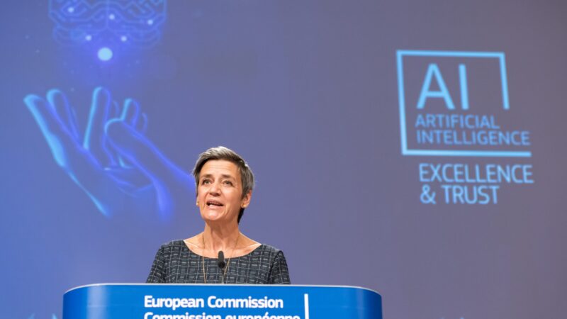 EU omezí technologii rozpoznávání obličejů. Podle nových pravidel pro umělou inteligenci je riziková