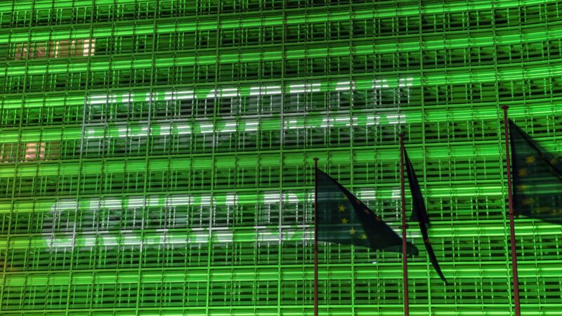 Evropa povoluje otěže klimatické politiky. Pravidla zjednodušuje, cíle nechává