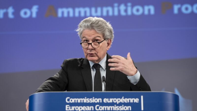 Jak posílit výrobu munice v&nbsp;Evropě? Komise ji chce podpořit téměř 12 miliardami z&nbsp;fondů