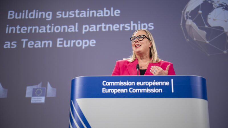 Komise zhodnotila vlajkovou loď Síkelova budoucího portfolia. Co zaplatil program Global Gateway?