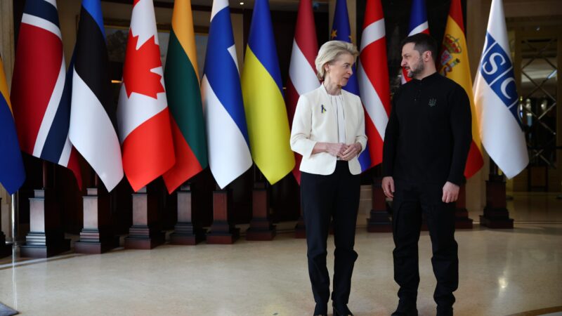 Von der Leyen v&nbsp;Kyjevě: Ukrajina by mohla vstoupit do EU před rokem 2030