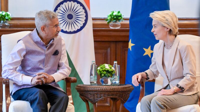 Umělá inteligence či elektroauta. Von der Leyen jednala o&nbsp;spolupráci s&nbsp;indickým premiérem Módím