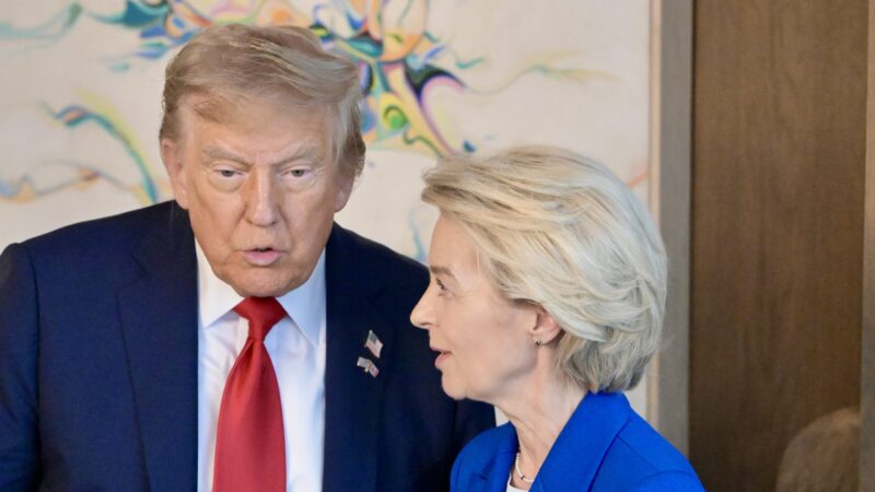 EU schválila cla na americké zboží za 93 miliard eur. Uvalí je, pokud jednání selžou