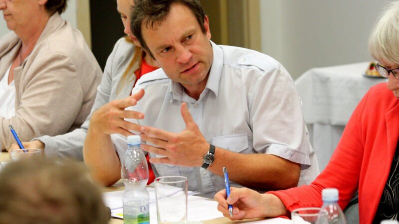 Obnovitelné zdroje nejsou už jen teorie. Síť jich dokáže pojmout mnohem víc, říká energetický expert Hnutí DUHA