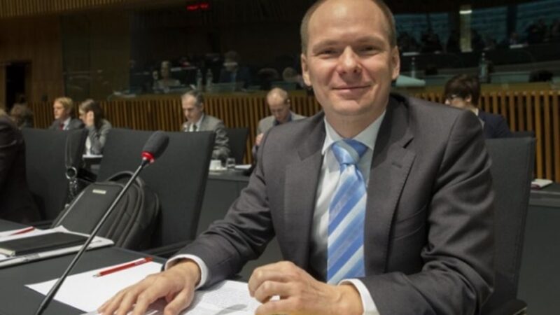 MŽP: Máme přes 400 žádostí o&nbsp;podporu solárních instalací na střechách domů a&nbsp;čísla jdou dále nahoru