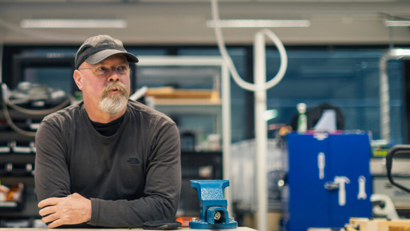 Jamie Hyneman: Bez globální koordinace a&nbsp;kulturní revoluce nemáme šanci uspět proti klimatickým změnám