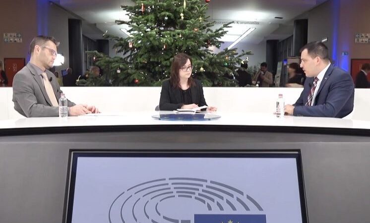 Video: Trvalé kvóty pro uprchlíky by nefungovaly, říkají europoslanci