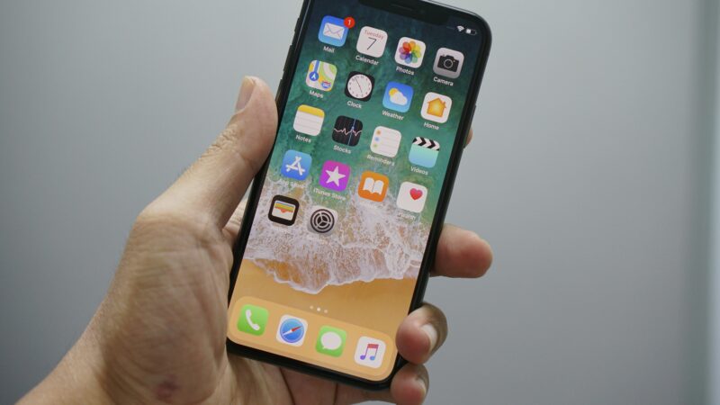 Brusel odmítl dát Applu kvůli nové Siri výjimku z pravidel, řekl mluvčí komise