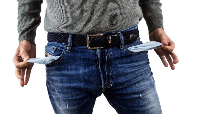 Proč je česká ekonomika „nemocná“? Domácnosti šetří a&nbsp;málo se investuje