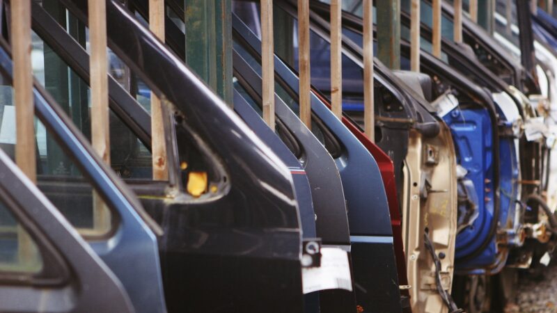 Tradiční autoprůmysl po covidu opět roste, budoucnost mu ale nepřeje