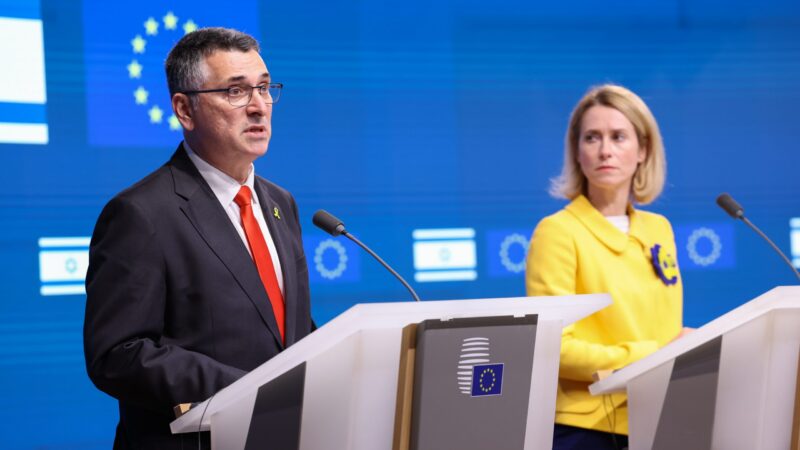 Izrael musí obnovit útoky na Hamás, jiná cesta k&nbsp;rukojmím nevede, řekl Saar šéfce evropské diplomacie