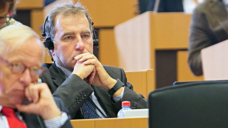 Luděk Niedermayer: Politická debata o&nbsp;vstupu do eurozóny vázne