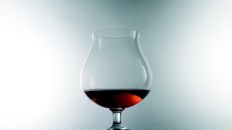 Čína uvaluje cla až 35 % na brandy z&nbsp;EU, zasáhne hlavně francouzský koňak