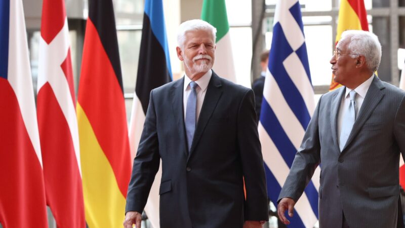 Pavel: Bylo by správné, aby Česko převzalo díl odpovědnosti za pomoc Ukrajině