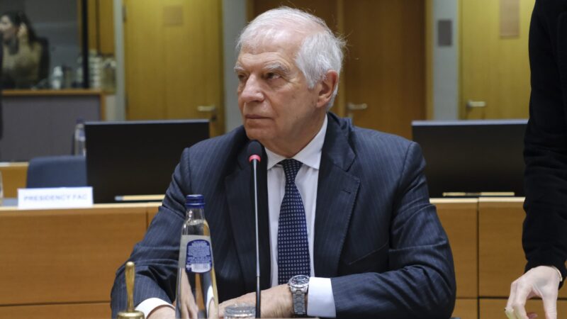 Borrell se chtěl rozloučit tvrdým gestem vůči Izraeli. Přepočítal se