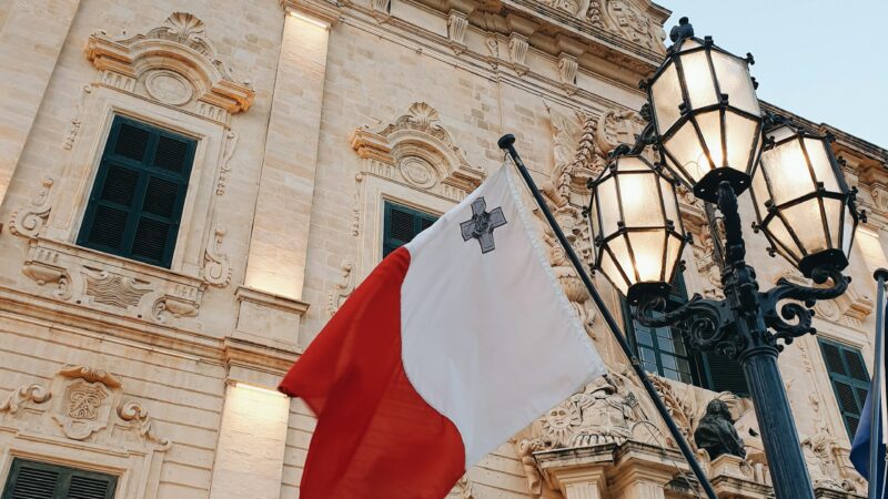 Von der Leyen sbírá nominace do Komise. Po Maltě chce jiné jméno