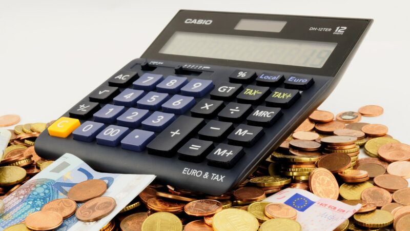 Podle prognózy Komise bude letošní růst ekonomiky EU pomalejší, dosáhne 3,7 procenta