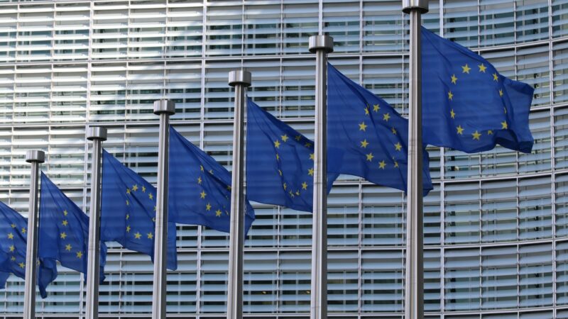 Měnit nebo neměnit smlouvy EU? Europoslanci i&nbsp;regiony jsou pro 