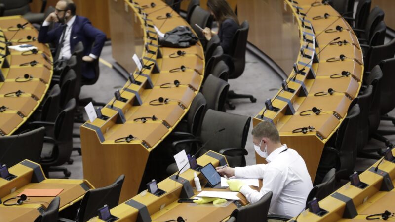 Europoslanci volají po ráznějším postupu v&nbsp;kauze dolu Turów