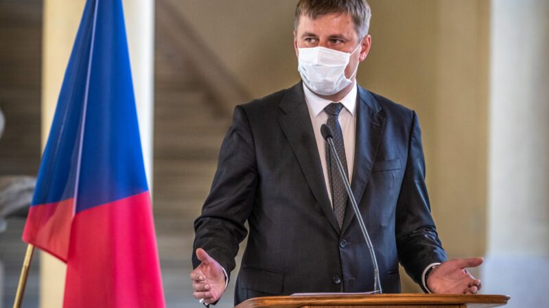 Evropské očkovací pasy nesmějí být diskriminační, zdůrazňuje český šéf diplomacie