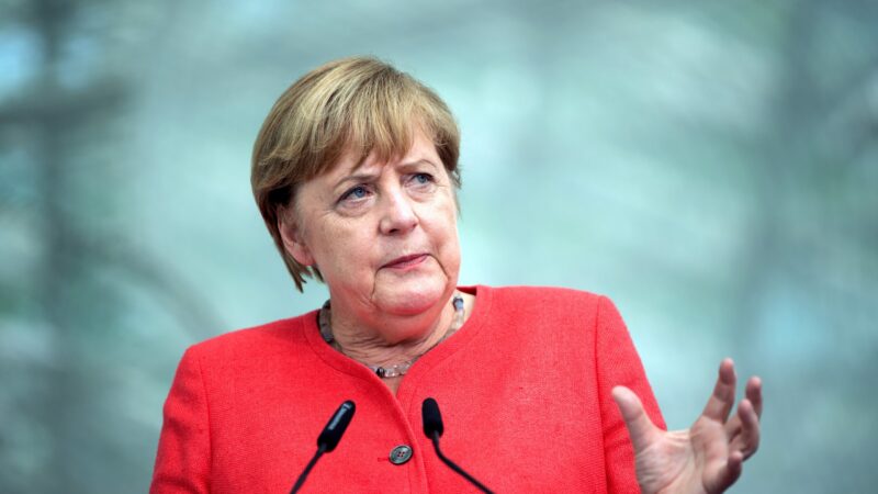 Merkelová, Macron a&nbsp;Michel jednali s&nbsp;Putinem o&nbsp;situaci v&nbsp;Bělorusku