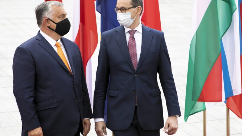 Boj o&nbsp;právní stát i&nbsp;rozpočet: Maďarsko a&nbsp;Polsko čekají na ústupek Unie