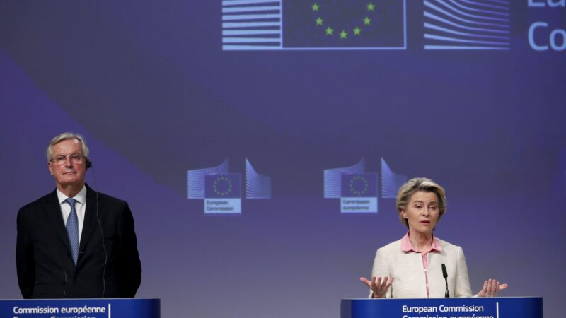 Brexitový vánoční dárek: Dohoda o&nbsp;budoucích vztazích EU s&nbsp;Británií je hotová