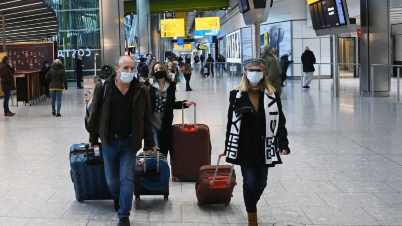 Trump zrušil zákaz cestování Evropanů do USA. Biden ho chce zachovat