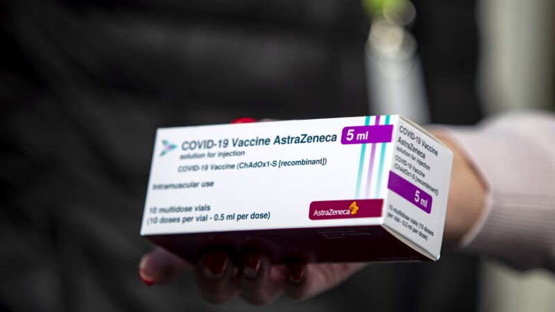 Podvodníci chtěli vládám zemí EU prodat celkem 900 milionů vakcín v&nbsp;hodnotě 12,7 miliardy eur