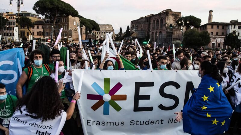 Podcast: Erasmus: Cesta k&nbsp;evropské identitě?