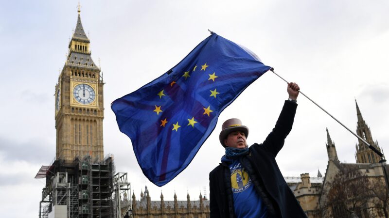 Kontroly na dovoz potravin z&nbsp;EU do Británie se znovu odkládají