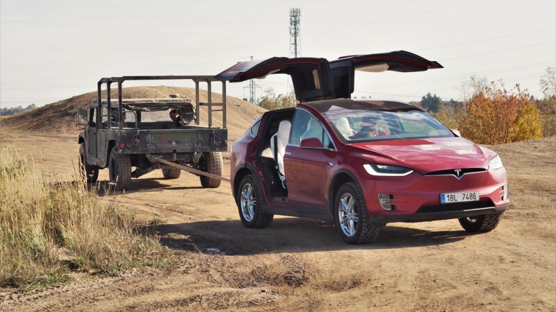 Petrolejáři versus elektromobilisté