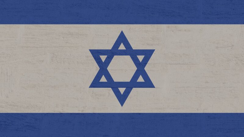 Komise chce pozastavit obchodní část dohody EU–Izrael, Praha je proti