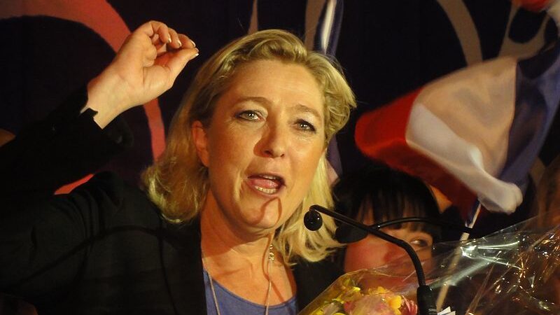 Le Penová může ohrozit Unii i&nbsp;Česko